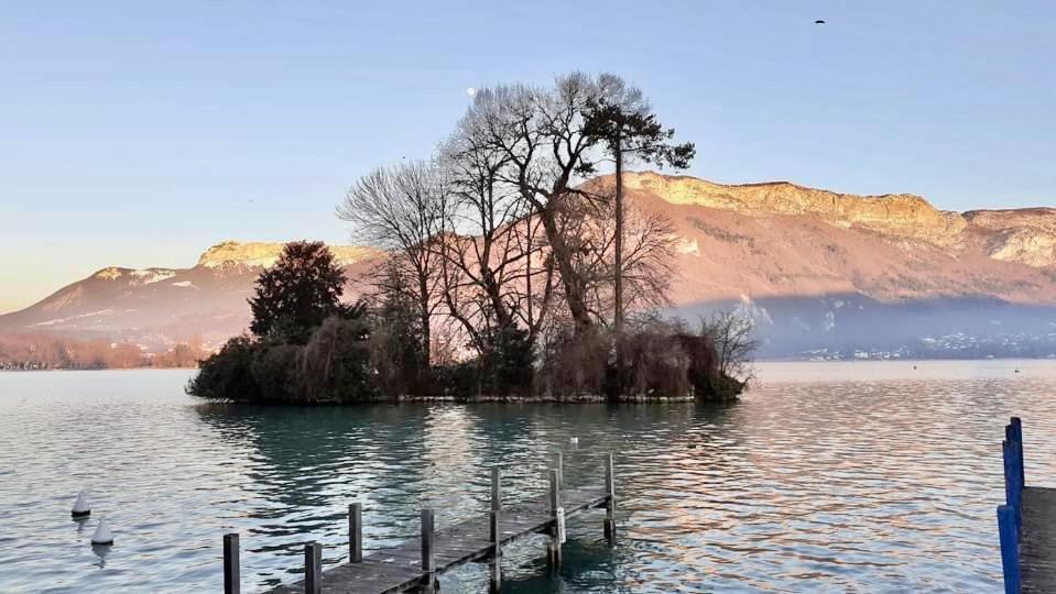 Appart Cosy Proche Du Lac Avec Terrasse อานซี ภายนอก รูปภาพ